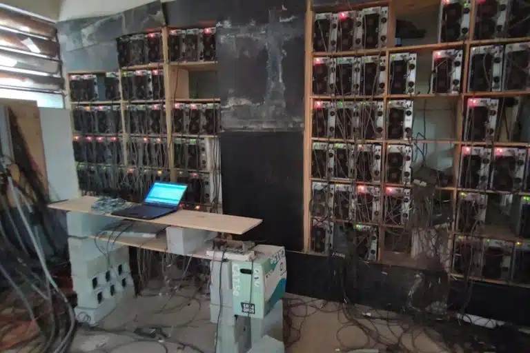 Equipamentos de mineração de bitcoin em São Paulo são apreendidos pela polícia civil